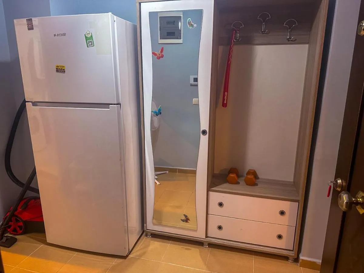 Zeki Bey Apartment Istanboel
