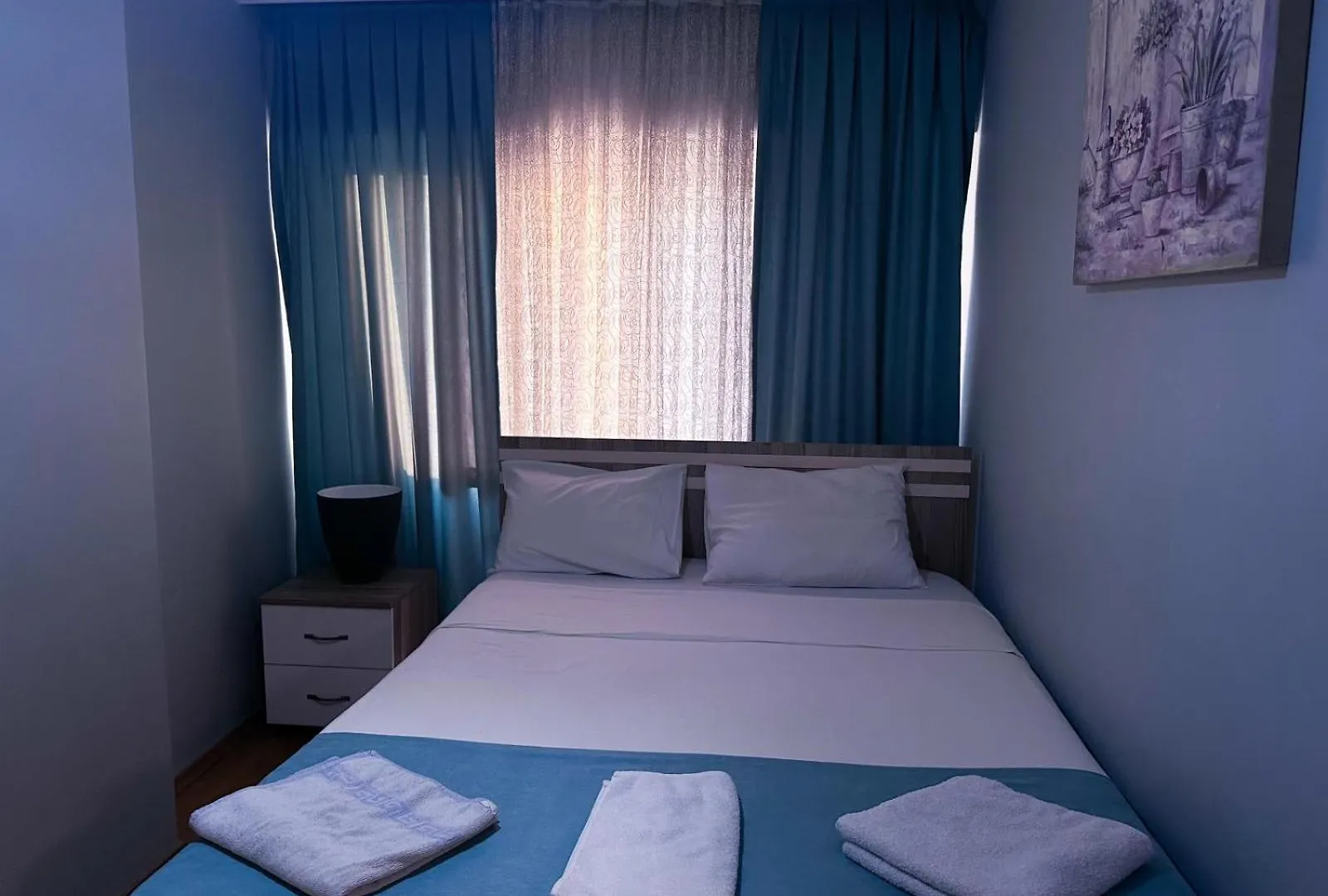 Zeki Bey Apartment Istanboel