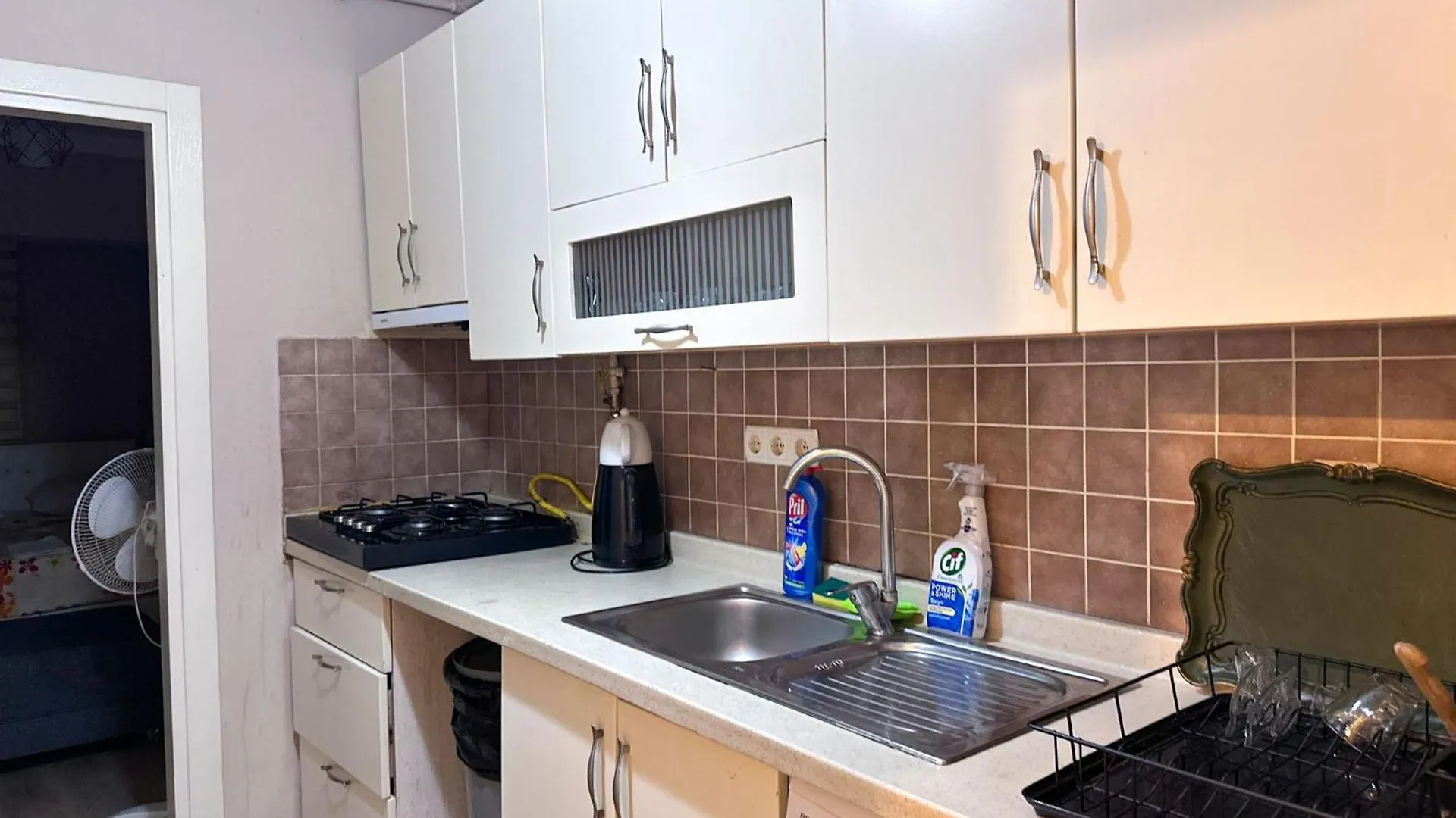 Zeki Bey Apartment Istanboel